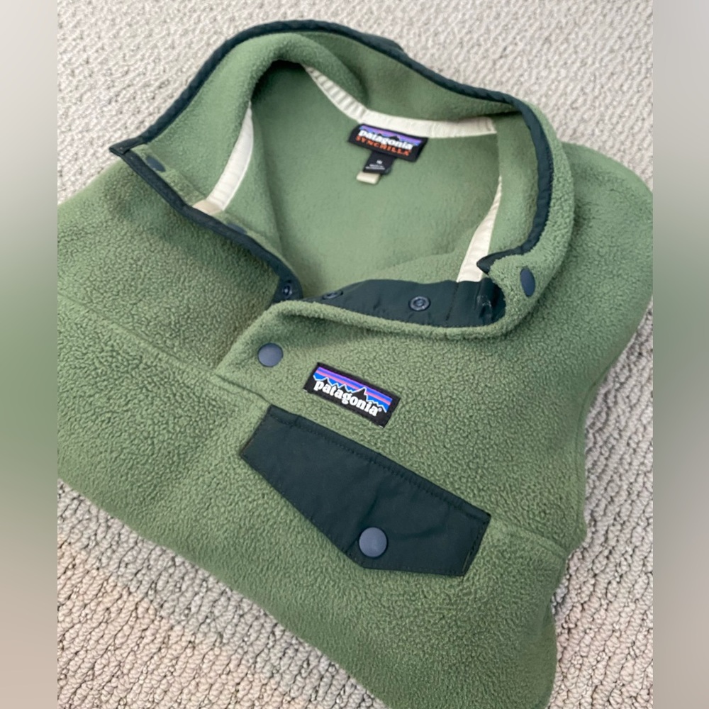 Patagonia • Lightweight Synchilla® Snap-T® Fleece Pullover
